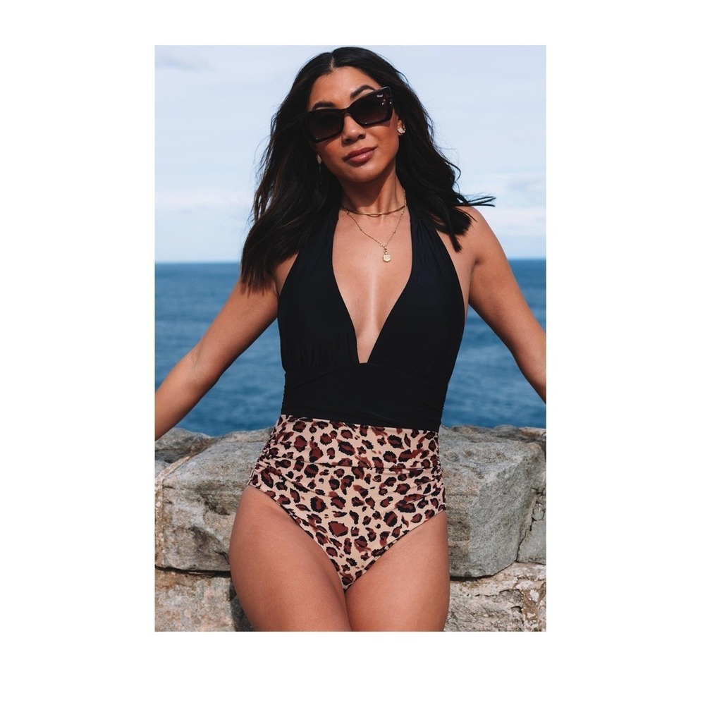 New Pink Leopard One Piece Swimsuit S 4 6 Plunge Halter Ruched Poolside Glam